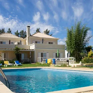 quinta-da-moura-casa-de-campo.hotelaalgarve.com/